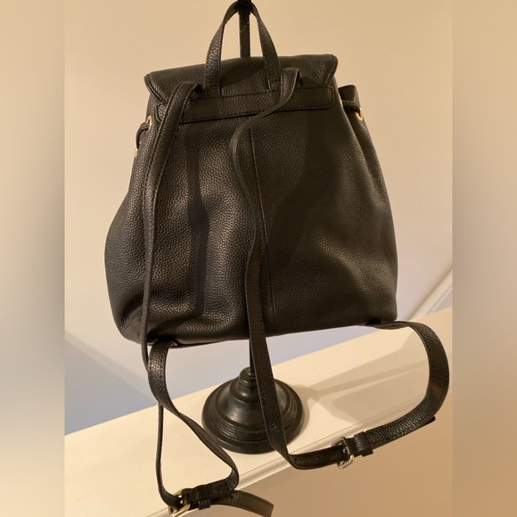 Kate Spade Leila Pebbled Leather Medium Backpack – Black NWOT display picture 3